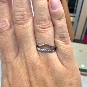 Anillo en Acero Plateado Doble ,Corona y Trenzado