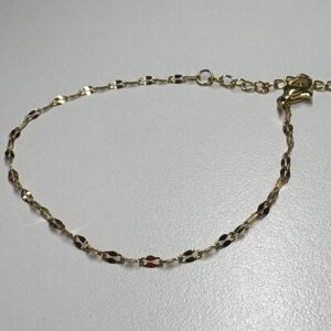 Pulsera fina eslabón ovalado en acero dorado