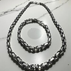 Conjunto Cadena y Pulsera En Acero Plateado y Negro