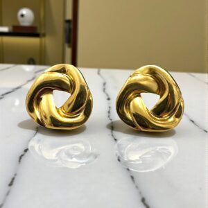 Pendientes Dorados Triangulo en Acero