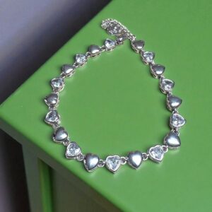 Pulsera en Acero Plateado con Corazones y Circonitas