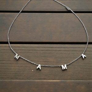 Collar MAMA en acero plateado