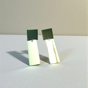 Pendiente cuadrado con colgante rectangulo en acero plateado