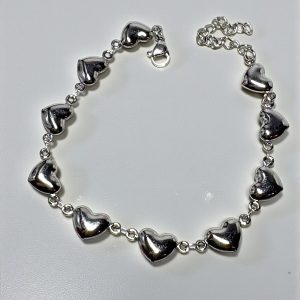 Pulsera corazones entera en acero plateado