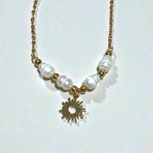 Pulsera perlas con adorno sol en acero dorado